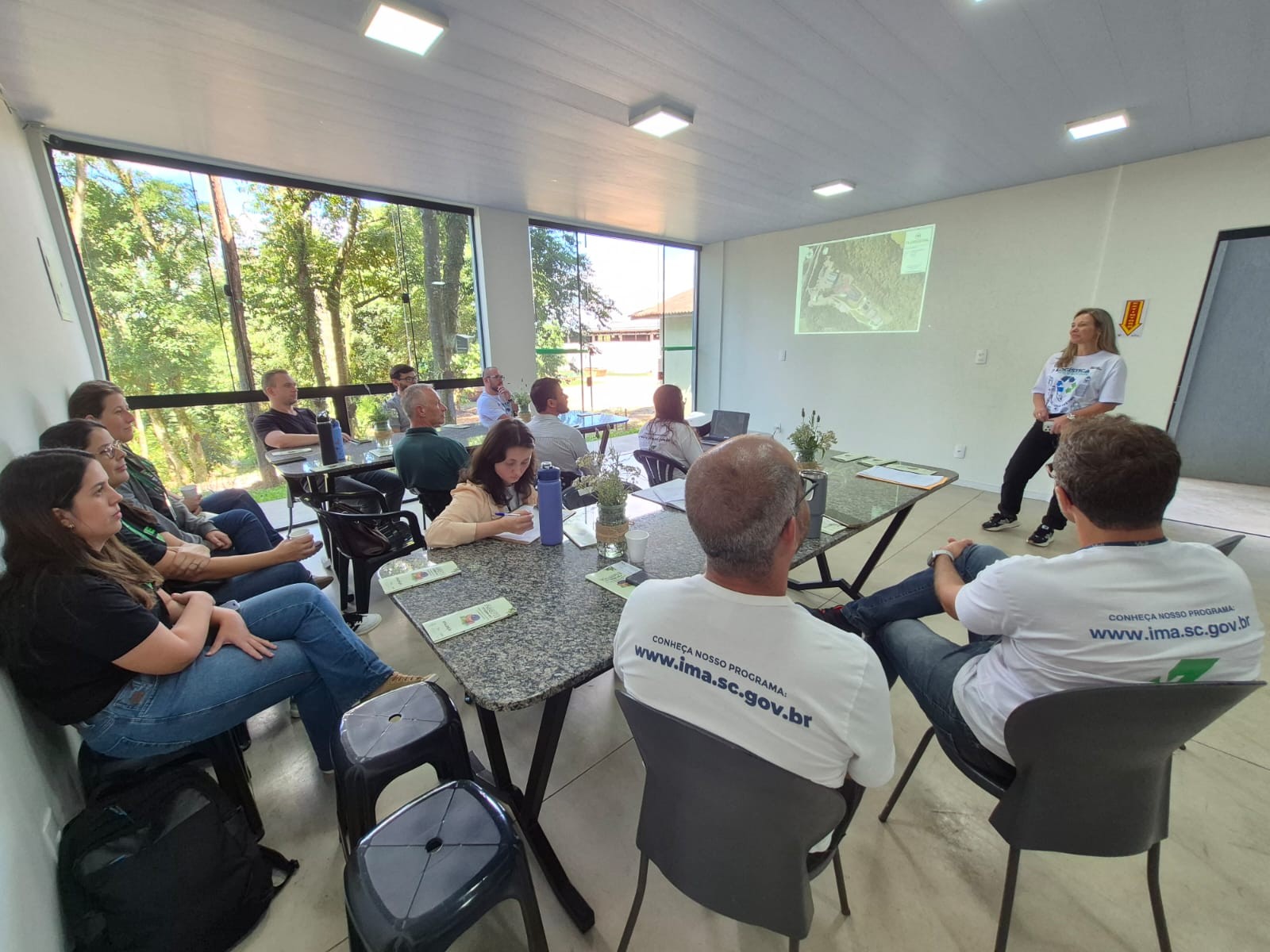 1604sheila falando programas